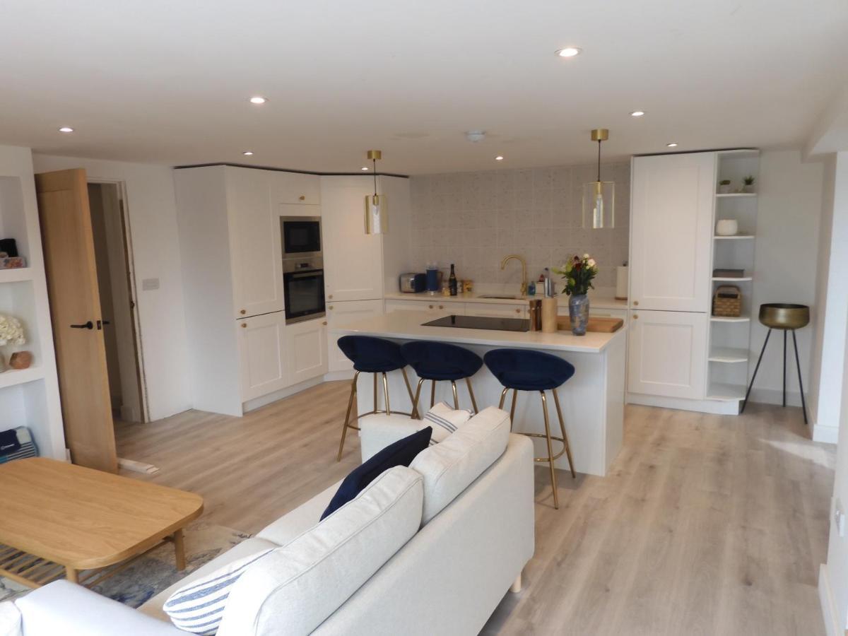Fabulous Ground Floor Apt Adjacent To Beach 로즈니거 외부 사진