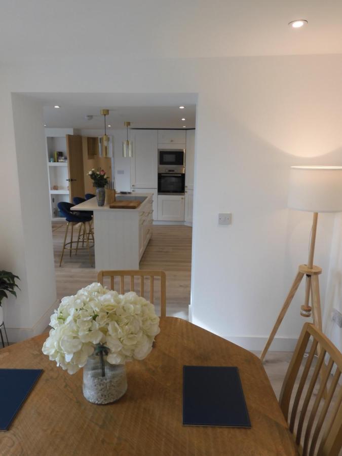 Fabulous Ground Floor Apt Adjacent To Beach 로즈니거 외부 사진